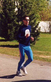 Maraton toukokuussa 2002. Aika 3.38