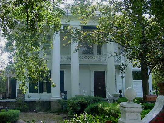 turnerhouse.jpg - 45kb