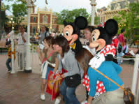 pose with mice