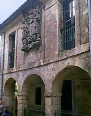 Casa de los Hombrones