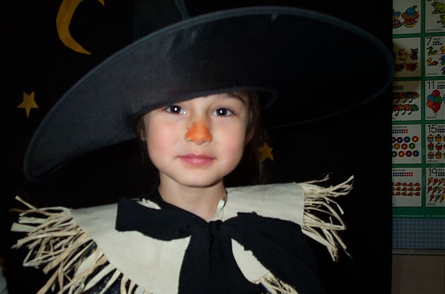 Kyra as a Scarewitchcrow?