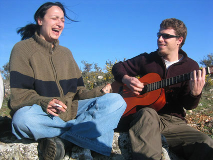 Gitaneo.jpg (52197 bytes)