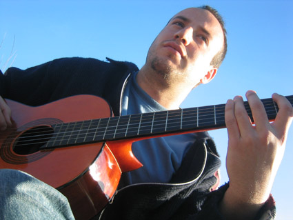 PUNKY.JPG (42579 bytes)