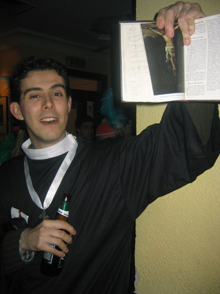 biblia.jpg (36478 bytes)