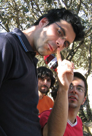 dedoguille.jpg (62562 bytes)