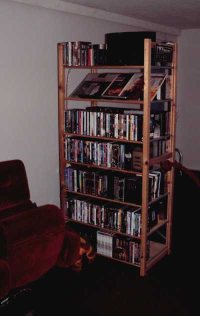 Surround h�jtaler p� reolen