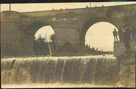 Puente Bolognesi