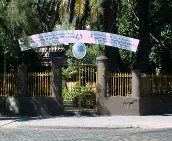 Acceso por la Calle Loyola 1500