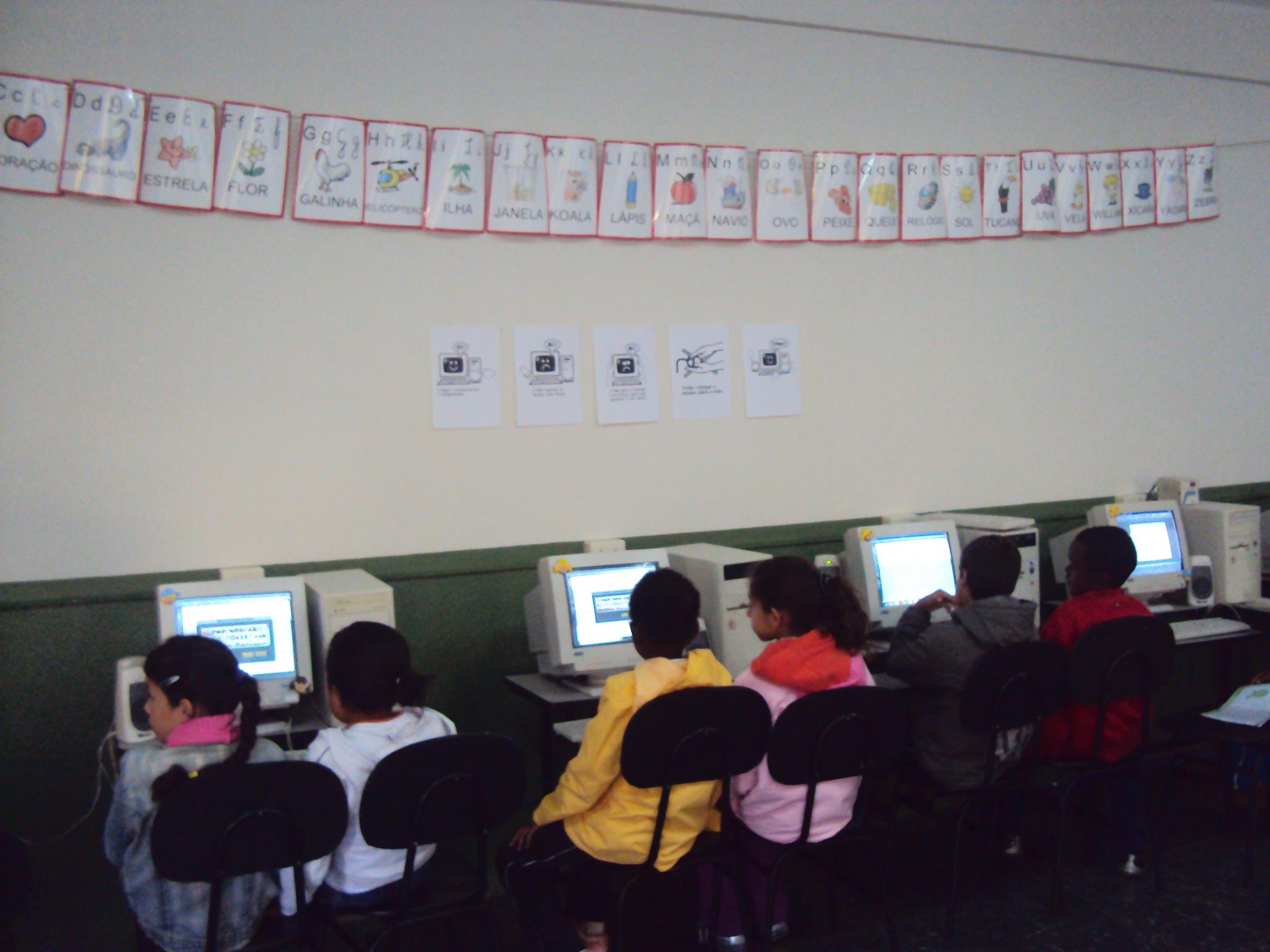 Alunos no Laborat�rio de Inform�tica