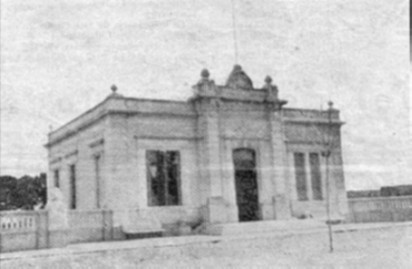 Diario Accion de General Rodriguez, politica, actualidad, noticias e informacion, personalidades e instituciones, policiales, galerias de fotos; historia de General Rodriguez, sus origenes, edificios, estancias, habitos y costumbres, anecdotas, comercios e industrias, los fundadores, antiguas instituciones, fotos e imagenes; suplementos especiales: la crisis politica, economica y social de la Argentina, los acontecimientos de Diciembre de 2001, articulos y entrevistas; Emigracion: toda la informacion destinada a aquellos que desean emigrar, radicarse o estudiar en el exterior, visas, pasaportes, consejos, guias, informacion util, links; Trueque: novedades e informacion, links, estructura del trueque; el casamiento de Maxima Zorreguieta y el principe Guillermo Alejandro de Holanda; Guerra de Afganistan: galeria de imagenes e informacion sobre la primera guerra del siglo XXI; la guerra de Irak, Bagdad, Georges W. Bush, Saddam Husseim, el atentado a las torres Gemelas de Nueva York, las twin towers, el 11-s, y descripcion del hecho que conmovio al mundo; los ultimos dias de Pompeya, Herculano; un argentino en el Titanic, galerias de fotos; Nefertiti, reina de Egipto; Luz Sosa de Godoy Cruz; el Graf Zeppelin, el Hindenburg y dirigibles; las islas Malvinas y la corte de Luis XV, Madame Du Barry, Pompadour, Luis XVI, Maria Antonieta, la Revolucion Francesa; John Fitzgerald Kennedy y Jacqueline en la Argentina; Empleo: consultoras, clasificados, agencias de empleo, consejos e informacion util, curriculum vitae, como confeccionarlos, noticias de actualidad; Los numeros de la crisis: Las consecuencias de la crisis politica, economica y social; estadisticas, pobreza, desnutricion, salud y asistencia; noticias regionales y provinciales, columnas y editoriales; informacion para negocios: pymes, links, empresas y negocios; Agenda Cultural con toda la informacion de cursos, universidades, talleres, escuelas y oportunidades, exposiciones de arte de la region; buscadores en Internet, Enlaces: links a los mejores sitios de educacion, cultura, arte, biografias, politica, interes general, web, Links del Diario Accion: RMS Titanic, su historia, su tragico viaje inaugural; historias, testimonios, documentos y articulos sobre el naufragio; links y sitios sobre el tema; la pelicula de Cameron, fotos e imagenes; suplementos especiales, Historia Argentina y de General Rodriguez, la llegada de la democracia en General Rodriguez, la asuncion de Juan Lumbreras como intendente en 1983, galeria de imagenes, sus palabras y los actos, su gabinete, festejos de la comunidad. Fundacion del pueblo de General Rodriguez, sus instituciones y personalidades relevantes, arquitectura y edificios, comercios e industrias, sus comienzos, estancias, inmigraciones italianas, espa&ntilde;olas, vascas e irlandesas, anecdotas y efemerides, sus hombres ilustres, el Hospital Vicente Lopez y Planes, su fundacion por las Damas de Beneficencia, el hundimiento del crucero General Belgrano, testimonios de ex combatientes y tripulantes, su comandante Hector Elias Bonzo, fotos e imagenes, recuerdos y homenajes, historia de la familia Bonzo de General Rodriguez, entrevistas y articulos periodisticos. La guerra de Malvinas en el Atlantico Sur, el conflicto belico con Gran Breta&ntilde;a de 1982, politicos relevantes, Benjamin Paez y Trueba, fotos antiguas de familias fundadoras, galerias de imagenes de pobladores, recorrida virtual por el antiguo General Rodriguez, el paso de la Infanta en 1910, historia de La Serenisima, la familia Mastellone, La Choza, Bernardo de Irigoyen, peronismo y radicalismo y muchisimo mas,Diario Accion de General Rodriguez, politica, actualidad, noticias e informacion, personalidades e instituciones, policiales, galerias de fotos; historia de General Rodriguez, sus origenes, edificios, estancias, habitos y costumbres, anecdotas, comercios e industrias, los fundadores, antiguas instituciones, fotos e imagenes; suplementos especiales: la crisis politica, economica y social de la Argentina, los acontecimientos de Diciembre de 2001, articulos y entrevistas; Emigracion: toda la informacion destinada a aquellos que desean emigrar, radicarse o estudiar en el exterior, visas, pasaportes, consejos, guias, informacion util, links; Trueque: novedades e informacion, links, estructura del trueque; el casamiento de Maxima Zorreguieta y el principe Guillermo Alejandro de Holanda; Guerra de Afganistan: galeria de imagenes e informacion sobre la primera guerra del siglo XXI; el atentado a las torres Gemelas de Nueva York y dscripcion del hecho que conmovio al mundo; Empleo: consultoras, clasificados, agencias de empleo, consejos e informacion util, curriculum vitae, como confeccionarlos, noticias de actualidad; 
Los numeros de la crisis: Las consecuencias de la crisis politica, economica y social; estadisticas, pobreza, desnutricion, salud y asistencia; noticias regionales y provinciales, columnas y editoriales; informacion para negocios: pymes, links, empresas y negocios; Agenda Cultural con toda la informacion de cursos, universidades, talleres, escuelas y oportunidades, exposiciones de arte de la region; buscadores en Internet, Enlaces: links a los mejores sitios de educacion, cultura, arte, biografias, politica, interes general, web, Links del Diario Accion: RMS Titanic, su historia, su tragico viaje inaugural; historias, testimonios, documentos y articulos sobre el naufragio; links y sitios sobre el tema; la pelicula de Cameron, fotos e imagenes; suplementos especiales y muchisimo mas