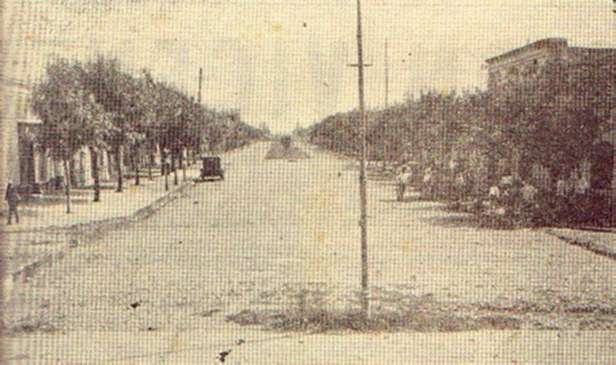 Diario Accion de General Rodriguez, politica, actualidad, noticias e informacion, personalidades e instituciones, policiales, galerias de fotos; historia de General Rodriguez, sus origenes, edificios, estancias, habitos y costumbres, anecdotas, comercios e industrias, los fundadores, antiguas instituciones, fotos e imagenes; suplementos especiales: la crisis politica, economica y social de la Argentina, los acontecimientos de Diciembre de 2001, articulos y entrevistas; Emigracion: toda la informacion destinada a aquellos que desean emigrar, radicarse o estudiar en el exterior, visas, pasaportes, consejos, guias, informacion util, links; Trueque: novedades e informacion, links, estructura del trueque; el casamiento de Maxima Zorreguieta y el principe Guillermo Alejandro de Holanda; Guerra de Afganistan: galeria de imagenes e informacion sobre la primera guerra del siglo XXI; el atentado a las torres Gemelas de Nueva York y dscripcion del hecho que conmovio al mundo; Empleo: consultoras, clasificados, agencias de empleo, consejos e informacion util, curriculum vitae, como confeccionarlos, noticias de actualidad; 
Los numeros de la crisis: Las consecuencias de la crisis politica, economica y social; estadisticas, pobreza, desnutricion, salud y asistencia; noticias regionales y provinciales, columnas y editoriales; informacion para negocios: pymes, links, empresas y negocios; Agenda Cultural con toda la informacion de cursos, universidades, talleres, escuelas y oportunidades, exposiciones de arte de la region; buscadores en Internet, Enlaces: links a los mejores sitios de educacion, cultura, arte, biografias, politica, interes general, web, Links del Diario Accion: RMS Titanic, su historia, su tragico viaje inaugural; historias, testimonios, documentos y articulos sobre el naufragio; links y sitios sobre el tema; la pelicula de Cameron, fotos e imagenes; suplementos especiales y muchisimo mas