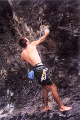 Look at that, Chris Sharma climbed 7b without shoes!