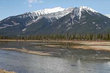 Kev�inen j�rvimaisema, Jasper, Alberta, 22.4.-04