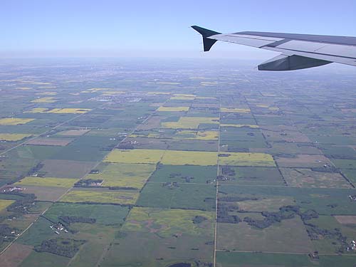Albertan maisemaa lintuperspektiivist� Edmontonin it�puolella (Alberta 18.7.03)