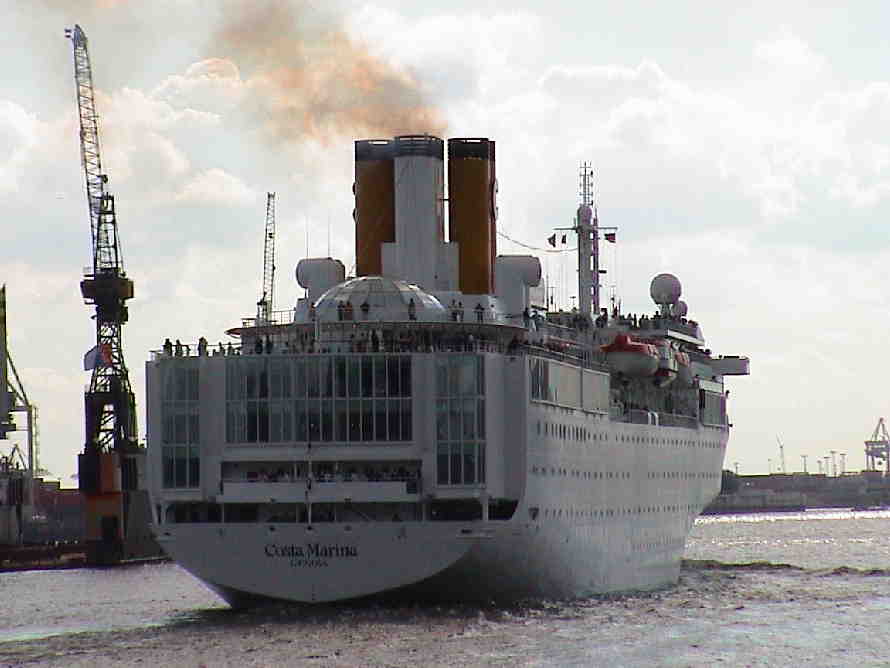 Costa Marina - Ausfahrt aus Hamburg (Heckansicht)