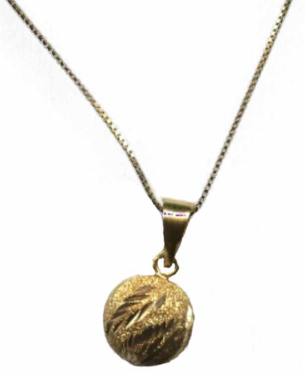 18 karat gold pendant