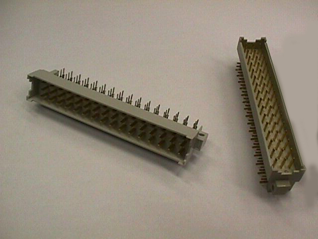 .200 " Centerline DIN 41612