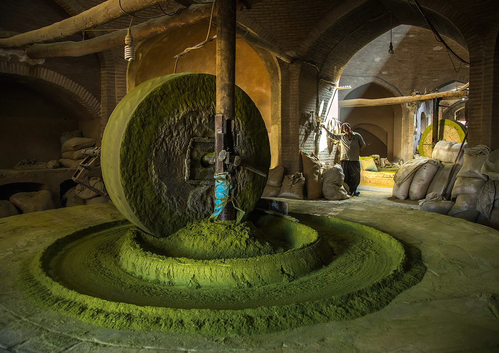 http://www.geocities.ws/hopart/MEDICAL/ANCIENT-MILLWHEEL-N-OPERATOR.JPG