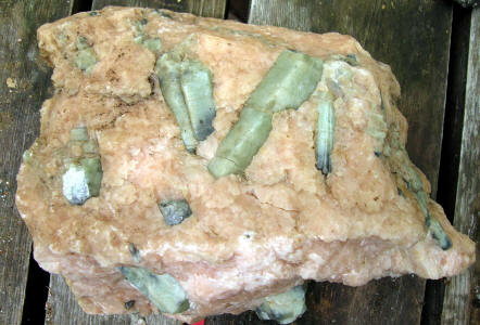 apatite Comet Mine.jpg (442&times;300)