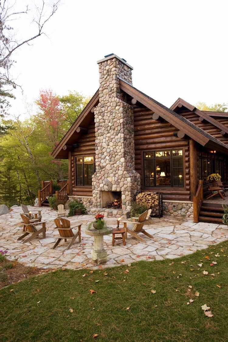 HOUSE-N-CHIMNEY/outdoorfireplaceranchhouse.jpg