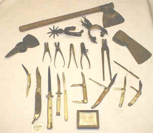 KnivesBulletMolds.jpg (56053 bytes)