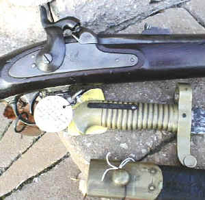 Zouave_Lock.jpg (48588 bytes)