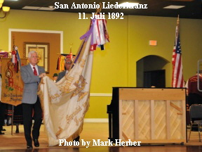 San Antonio Liederkranz
11. Juli 1892











Photo by Mark Herber