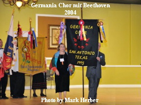 Germania Chor mit Beethoven
2004











Photo by Mark Herber