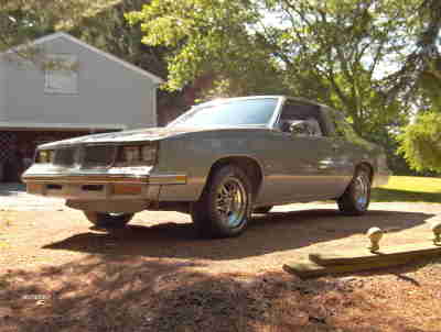86Olds442.jpg