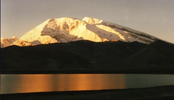 Mount Muztagata, 1997
