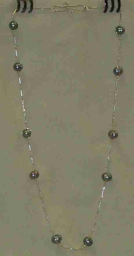 Wirewrapped pearls