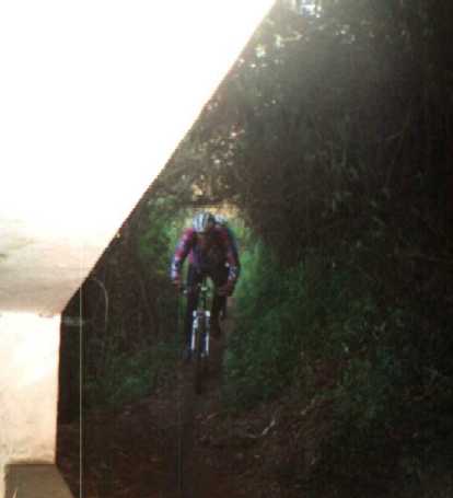 ED terminando o downhill at� Colares