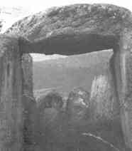 dolmen of Laguardia de la Rioja / hunebed van Laguardia de la Rioja / Dolmen von Laguardia de la Rioja / dolm�n de Laguardia de la Rioja