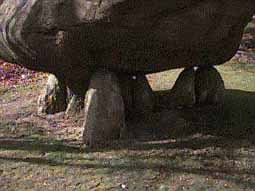 dolmen  North Salem, Nueva York, tats Unies d'Amrique / hunebed van North Salem, New York, VS / Dolmen in North Salem, New York, Vereinigten Staten / dolmn do North Salem, Nueva York, Estados Unidos