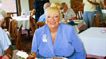 93.jpg (36764 bytes)