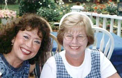 rose_j2.jpg (22179 bytes)