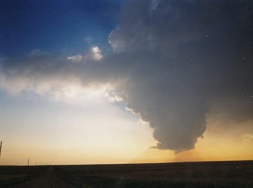 Anorexic updraft in KS, 6/99