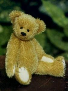 Click to find more medium sized bears.