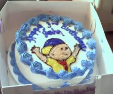 I got this Caillou cake for my 3rd birthday. 