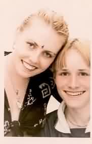 This is my big brother and Sister Steven and Emma - they live in Scotland and I love them millions. 