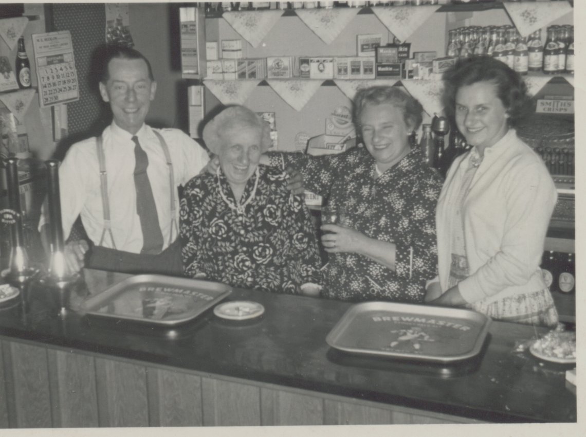 The Wheatsheaf Inn, Waddington (L-R) : Walter Cole, Nellie Hall, Mabel Cole, Pamela Cole