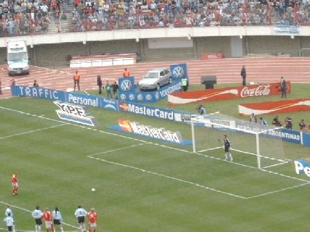 Uruguay re-take their penalty