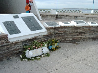 Plaques commemorating the arrival of the Welsh in Puerto Madryn. The flowers were recently laid to celebrate Gwyl y Glaniad, the anniversary of the Welsh landing.