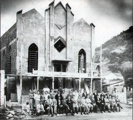Igreja Adventista da Promessa no Rio de Janeiro - Constru��o do Templo da IAP no bairro de Piedade em 1963