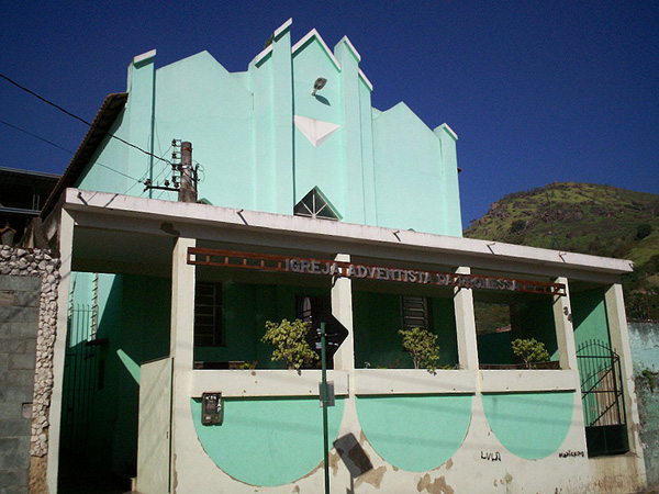 Fachada da IAP em Piedade