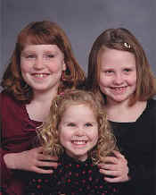 girls 3s.jpg (24484 bytes)