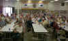 crowd.jpg (91367 bytes)