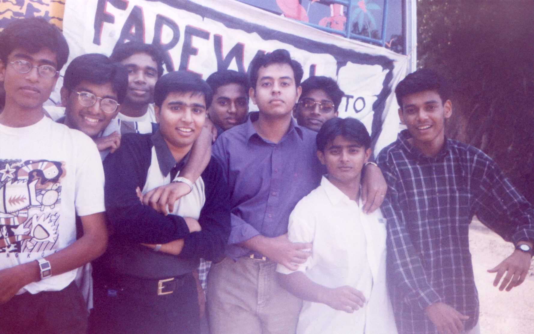 farewell.jpg (139973 bytes)