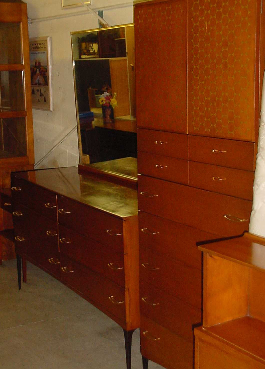 I Buy Furniture, working appliances, old pottery and antiques call us