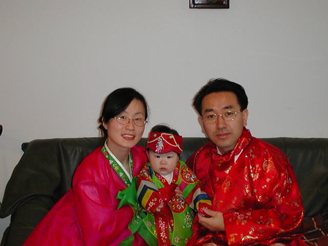 Greetings with traditional clothing of Korea